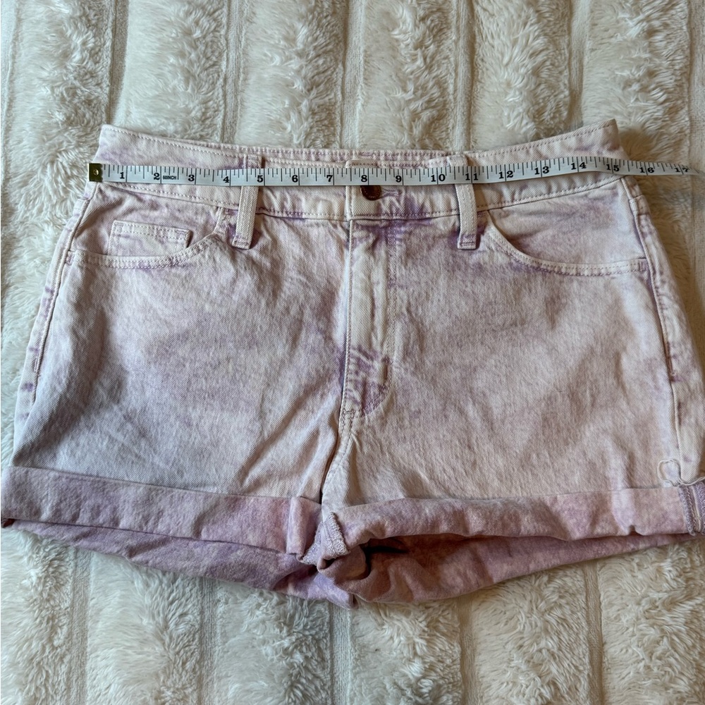 Universal Thread pink/purple acid washed jean shorts size 8/29 vintage midi